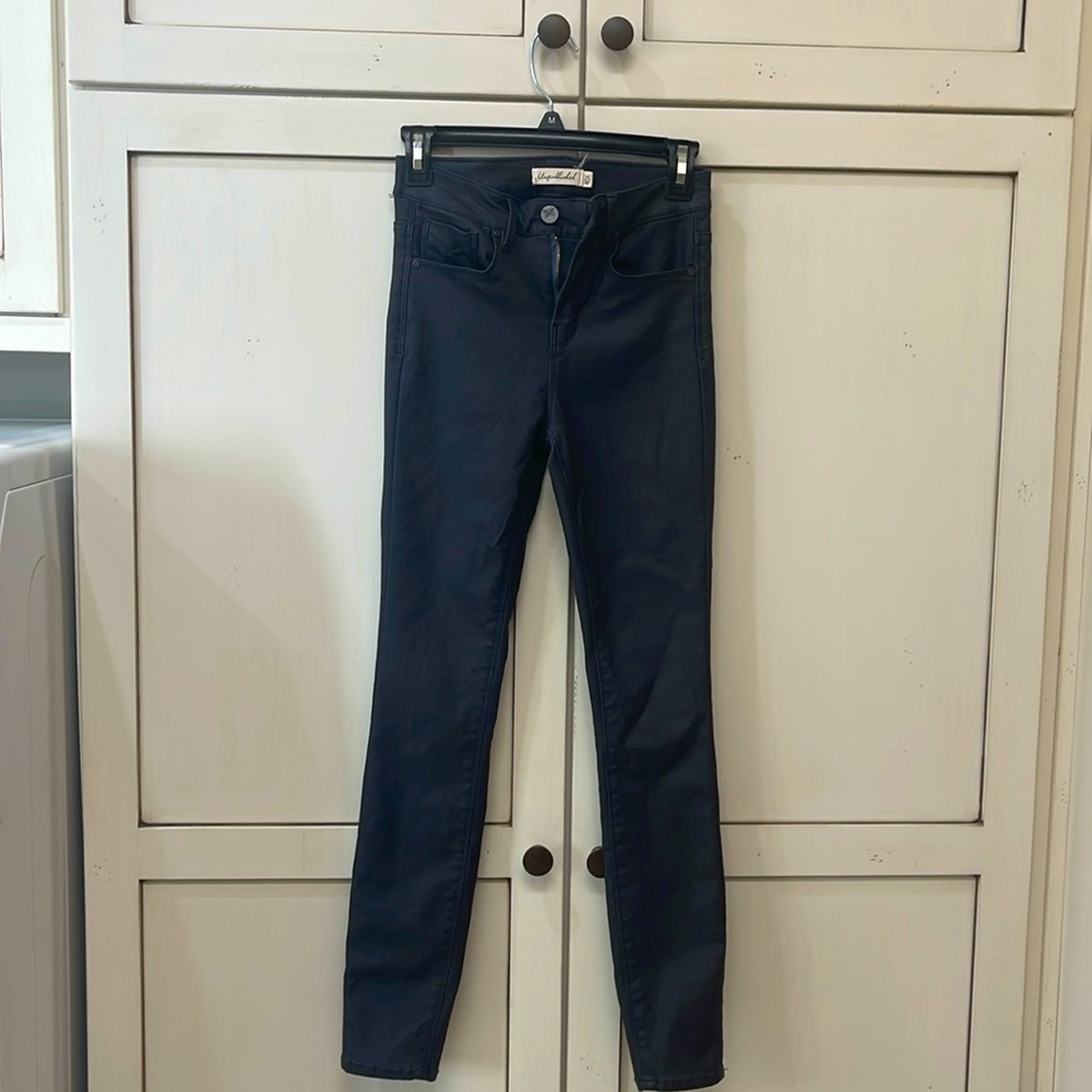 Unpublished women’s vegan faux leather skinny pants size 25